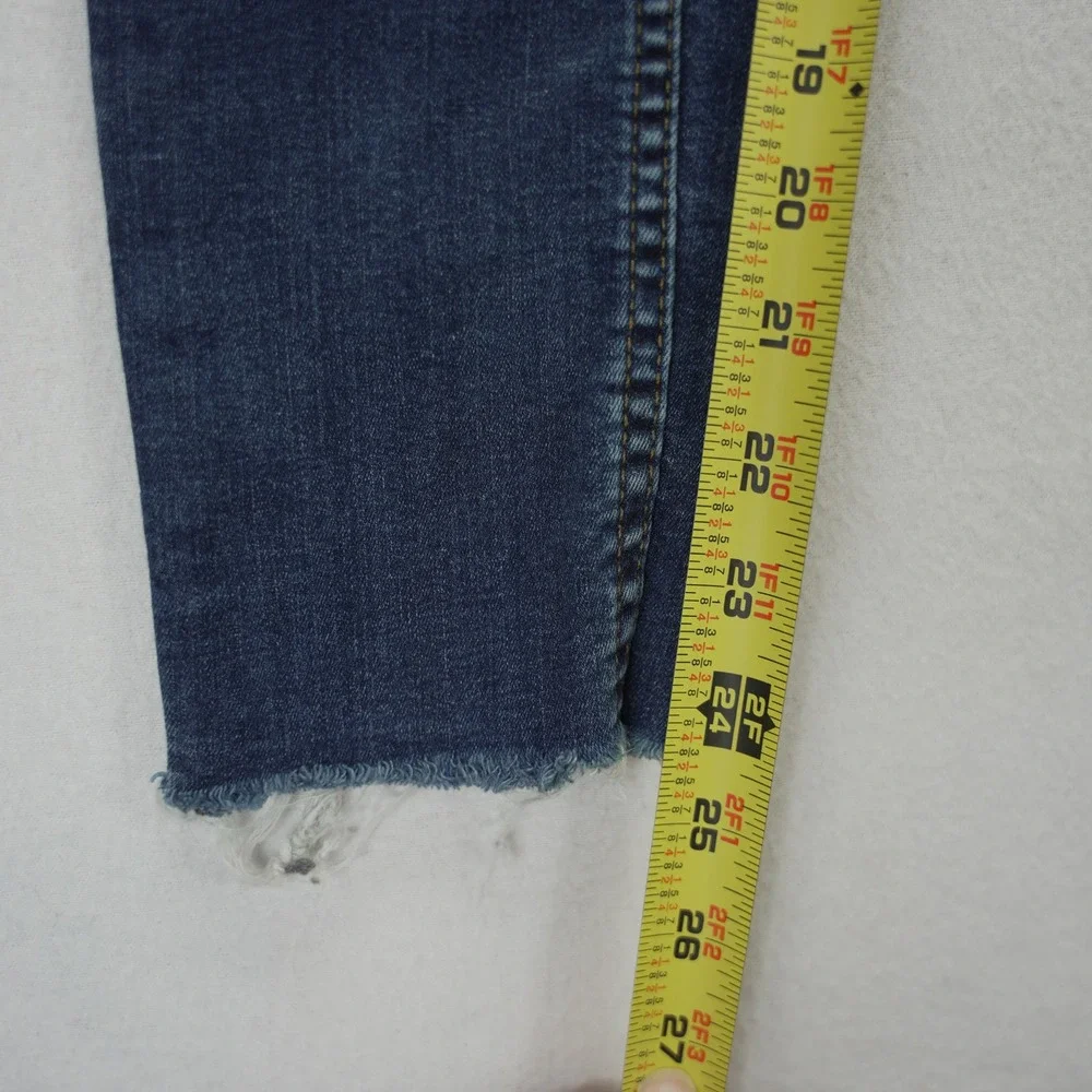 Free People Distressed Skinny Jeans Blue Medium Wash Knee Rip Raw Hem Size 27‎